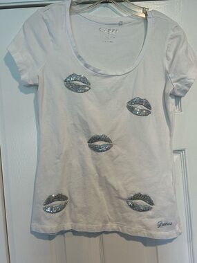 GUESS White Tee with Silver Sequin Lip Appliqués